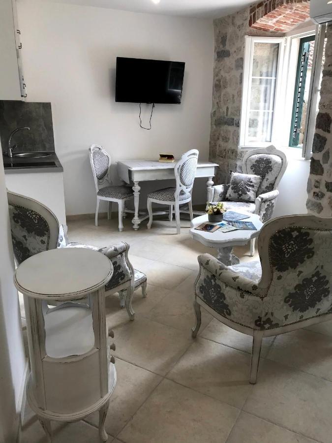 New Renovated Old Town Martiva Apartment Kotor Exterior photo