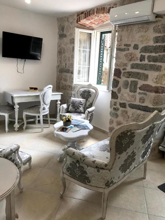 New Renovated Old Town Martiva Apartment Kotor Exterior photo