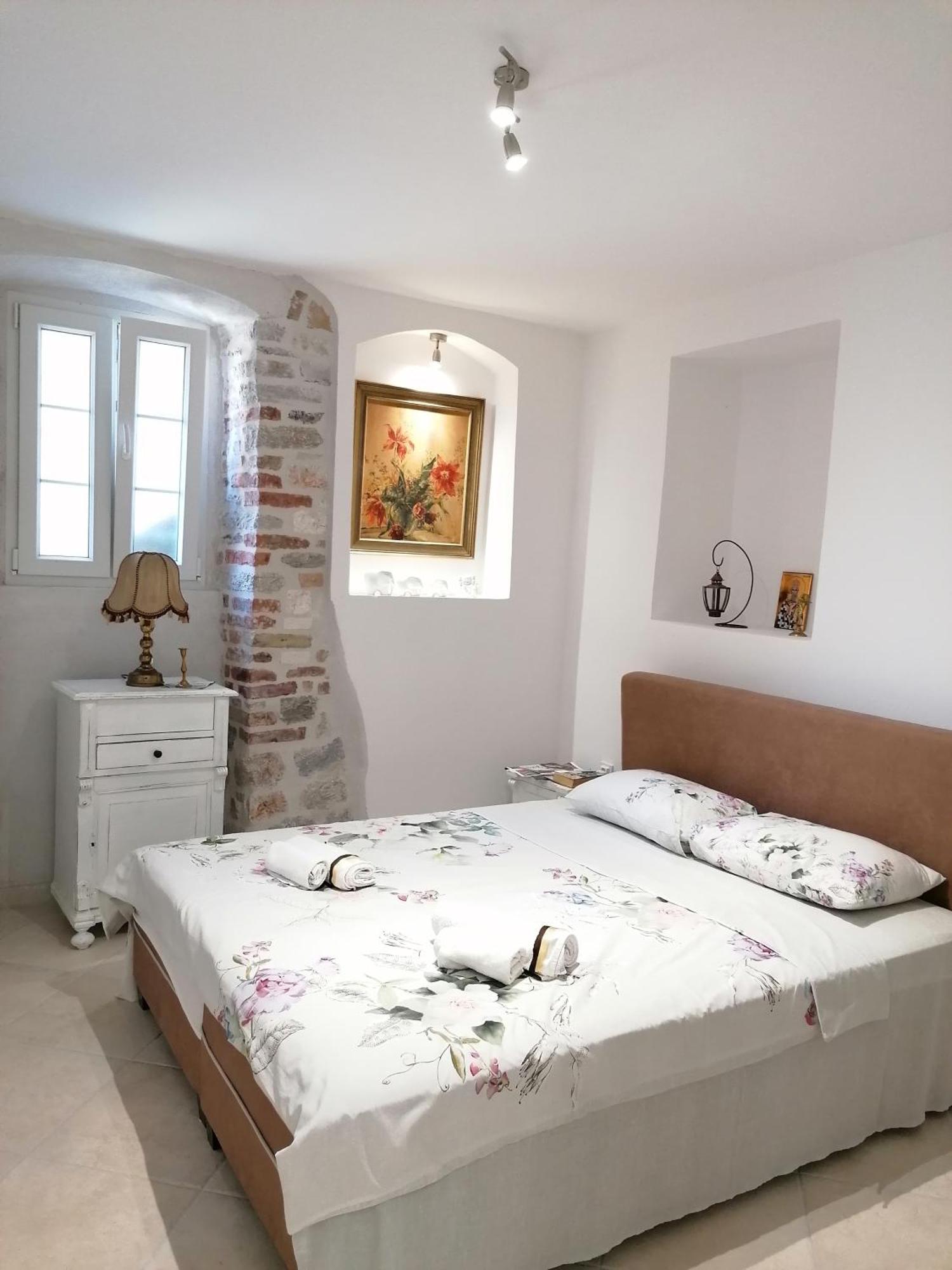 New Renovated Old Town Martiva Apartment Kotor Room photo